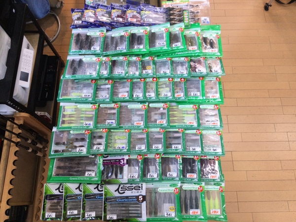 【最新釣具買取情報】「人気メーカー一誠のワーム多数！」買取り入荷致しました。（つりどうぐ一休　葛の葉店）サムネイル