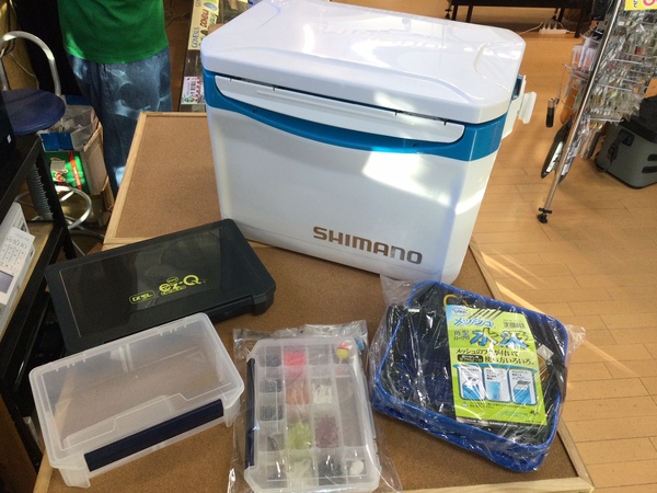 【最新釣具買取情報☆第２弾☆】「有名メーカーＢＯＸや小物類」買取り入荷致しました。（つりどうぐ一休　葛の葉店）サムネイル